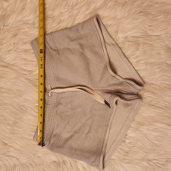 LULULEMON WOMEN'S SHORT - Picture 4 of 5